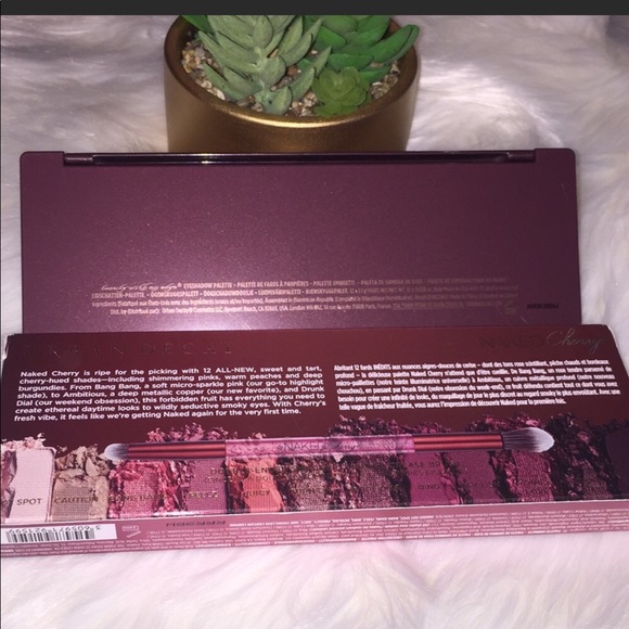 Urban Decay NAKED CHERRY Eyeshadow Palette NIB - Picture 7 of 8